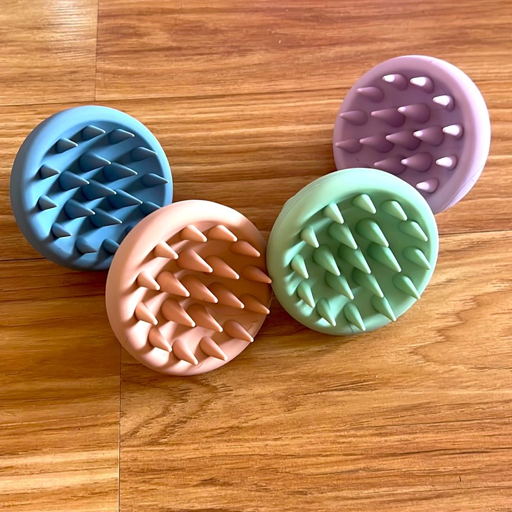 Scalp Massager Shampoo Brush, Soft Silicone Hair Scrubber for Washing Hair